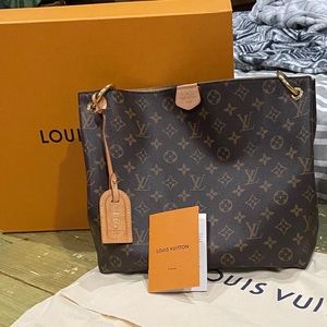 LV graceful pm shoulder bag 😍